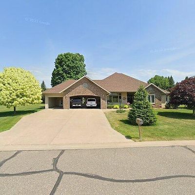 318 E Town Dr, Antigo, WI 54409