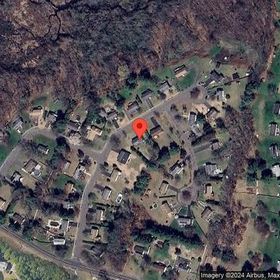 32 Andrew Ln, Windsor, CT 06095