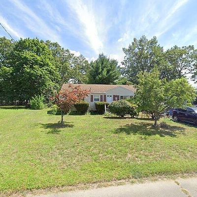 32 Midland Rd, Windsor Locks, CT 06096