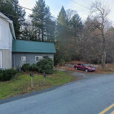 32 Shadigee Creek Rd, Starrucca, PA 18462