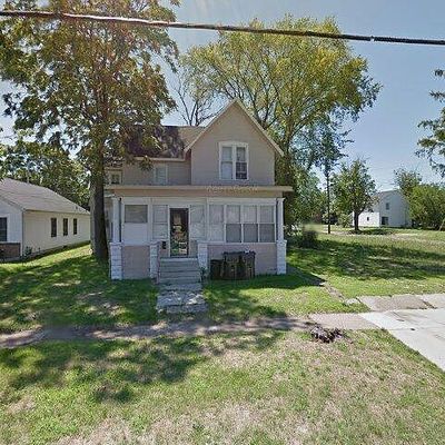 320 Brunson Ave, Benton Harbor, MI 49022