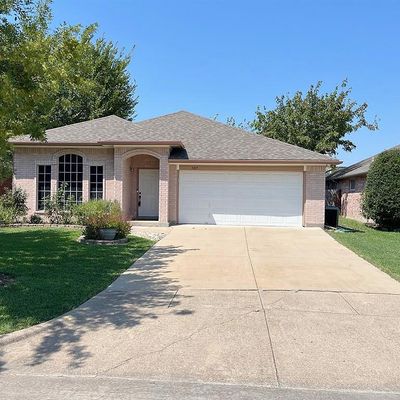 3217 Westhoff Dr, Grand Prairie, TX 75052