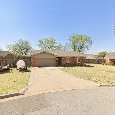 323 Sondra Dr, Elk City, OK 73644