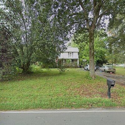 325 Charlotte St, Alexis, NC 28006