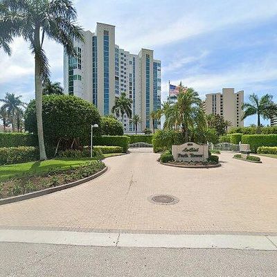 3991 Gulf Shore Blvd N #1004, Naples, FL 34103