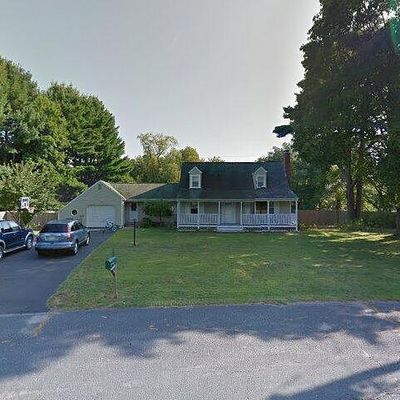 4 Stone Hill Ter, Walpole, MA 02081