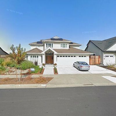 400 Pacific Heights Dr, Santa Rosa, CA 95403