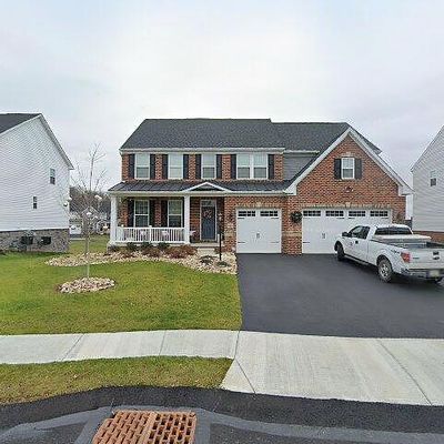 4003 Overview Dr, Canonsburg, PA 15317