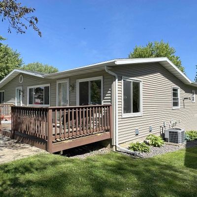 402 E Chapel St, Dodgeville, WI 53533