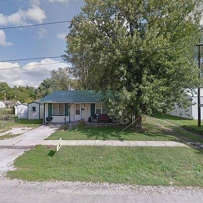 403 S Vine St, Holden, MO 64040