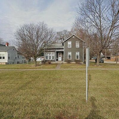 403 W Main St, Geneseo, IL 61254