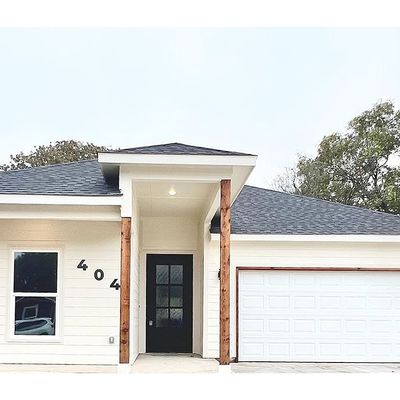 404 Royal St, Cleburne, TX 76031