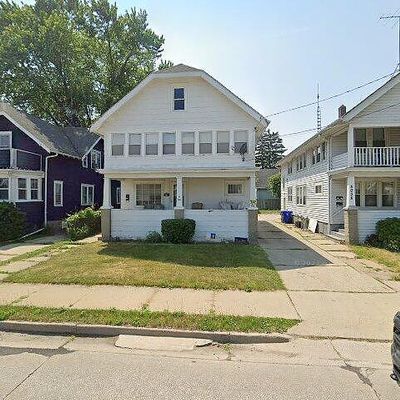 4042 Sheridan Rd, Kenosha, WI 53140