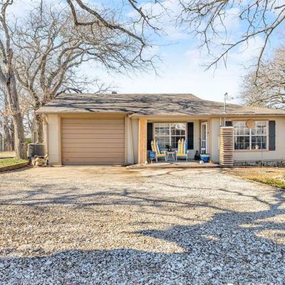 407 Queens Dr, Pottsboro, TX 75076