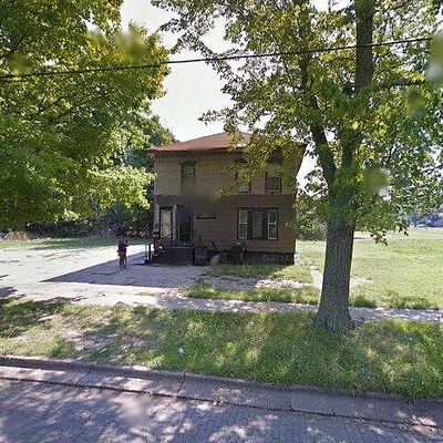 407 Pavone St, Benton Harbor, MI 49022