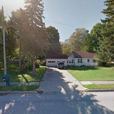 409 W Smith St, Buchanan, MI 49107