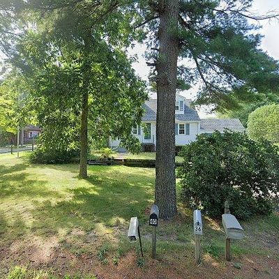 41 Wampatuck St, Pembroke, MA 02359