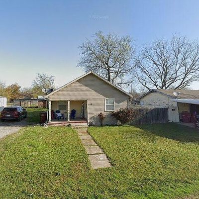 410 E Spruce St, Whitewright, TX 75491