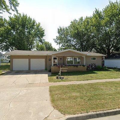 417 E 4 Th St, Readlyn, IA 50668