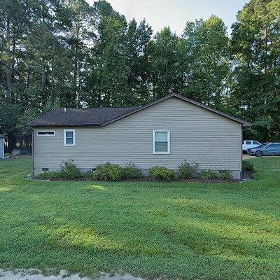 4177 Providence Rd, Hayes, VA 23072