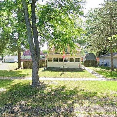 420 2 Nd Ave, Hampton, IL 61256