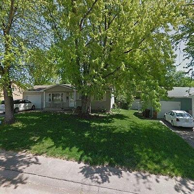 4219 Linden Dr, Kearney, NE 68847