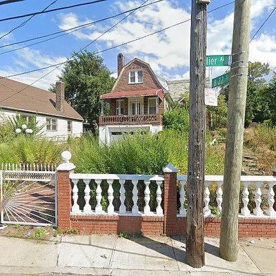 422 Beach 22 Nd St, Far Rockaway, NY 11691