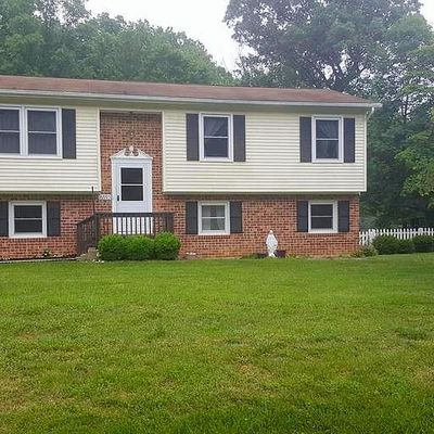 36995 Tanyard Dr, Mechanicsville, MD 20659