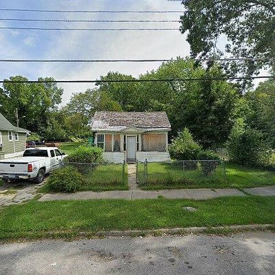 377 Cedar St, Benton Harbor, MI 49022