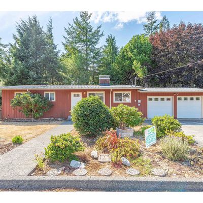 3772 Chester St, North Bend, OR 97459