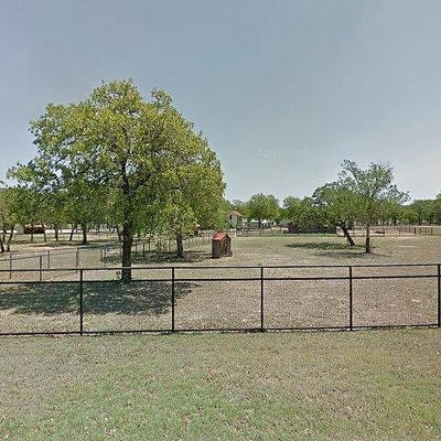 379 Southwoods Dr, Fredericksburg, TX 78624