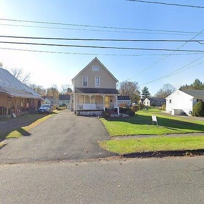 38 Lincoln St, Greenfield, MA 01301