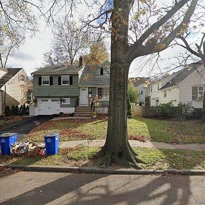 380 Walnut St, Ridgefield, NJ 07657