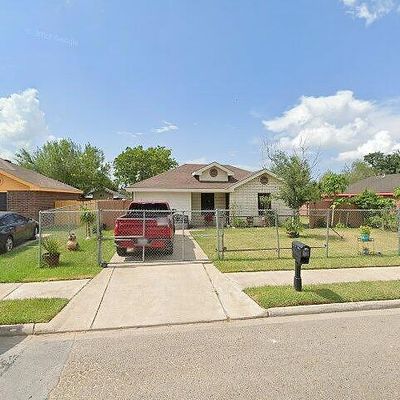 3823 Seles Dr, Weslaco, TX 78599