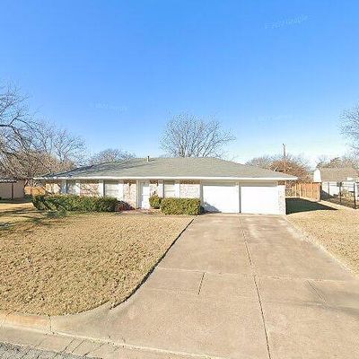 3828 Sagebrush Rd, Benbrook, TX 76116