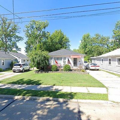 460 E 300 Th St, Willowick, OH 44095