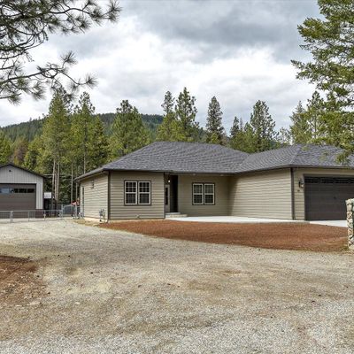 465 Elk Rd, Moyie Springs, ID 83845