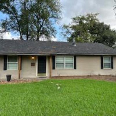 4690 Dellwood Ln, Beaumont, TX 77706