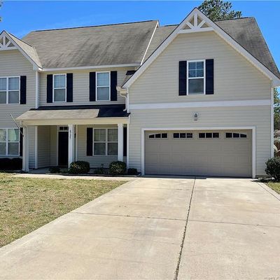 4725 Cedar Pass Dr, Hope Mills, NC 28348