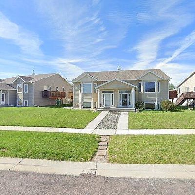 4777 Harvest Dr S, Fargo, ND 58104