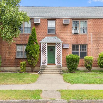 49 Mencel Cir #D, Bridgeport, CT 06610