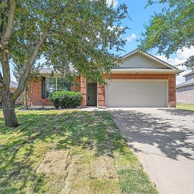 495 Hunters Ridge Dr, Melissa, TX 75454