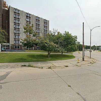 5 5 Th St, Benton Harbor, MI 49022