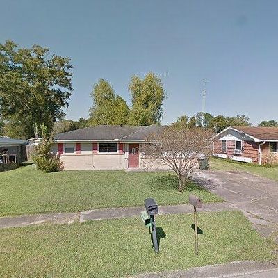 502 Paris Ln, Houma, LA 70363