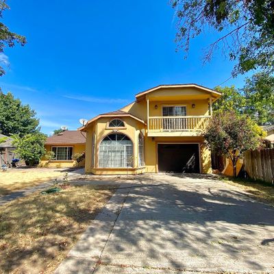 5043 North Ave, Carmichael, CA 95608