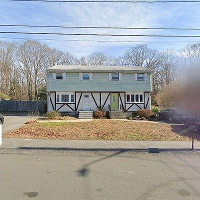 43 Acorn Dr, Randolph, MA 02368