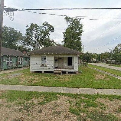 4310 Kenneth Ave, Beaumont, TX 77705