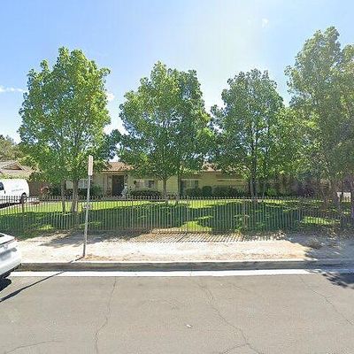 43804 Fenner Ave, Lancaster, CA 93536