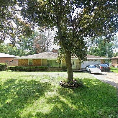 440 Cayuga Rd, Benton Harbor, MI 49022