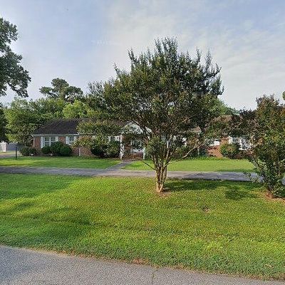 4409 Hermitage Rd, Virginia Beach, VA 23455